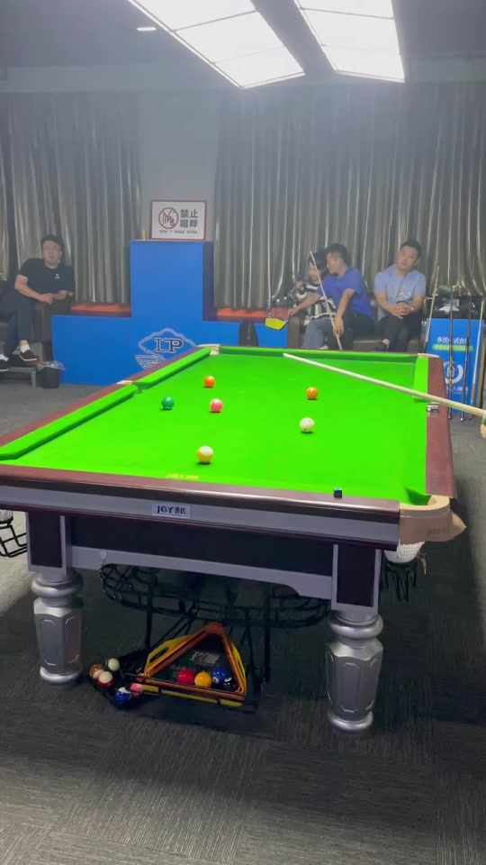 而李梓嘉则 而李梓嘉则